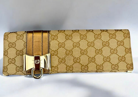 Gucci Beige GG Monogram Clutch Bag - V & G Luxe Boutique