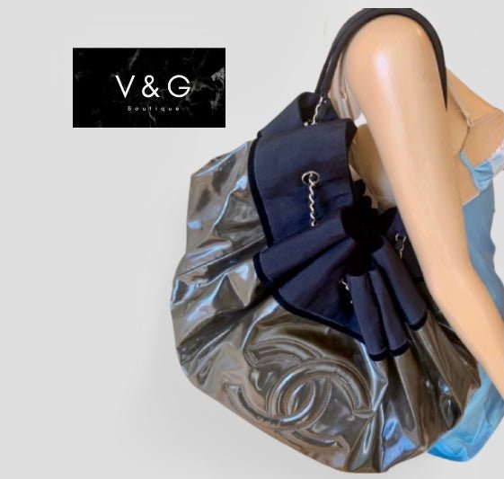 Brand New Chanel Signature CC Logo Large Hobo Tote Bag - V & G Luxe Boutique