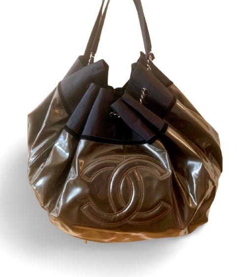 Brand New Chanel Signature CC Logo Large Hobo Tote Bag - V & G Luxe Boutique