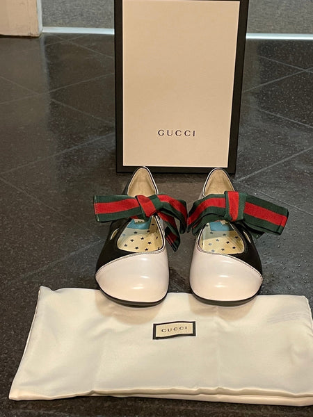 Brand New Gucci Girls Black and White Leather Shoes, Size 13 (EU 32) - V & G Luxe Boutique