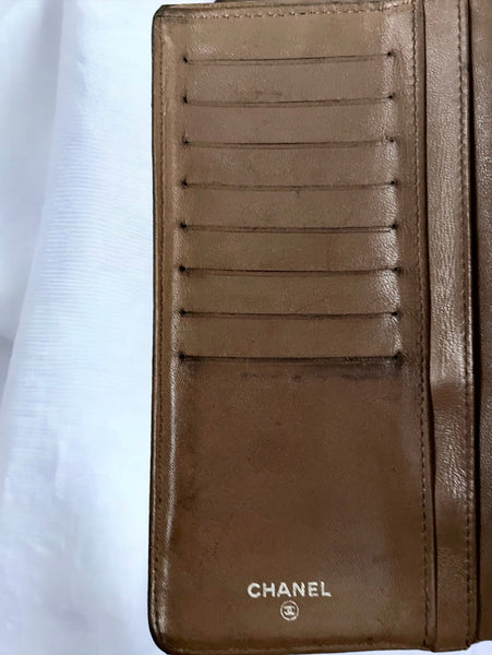 Chanel Black Classic Lambskin Wallet - V & G Luxe Boutique