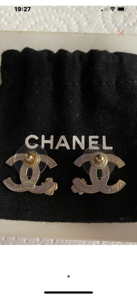 Chanel black earring CC - V & G Luxe Boutique