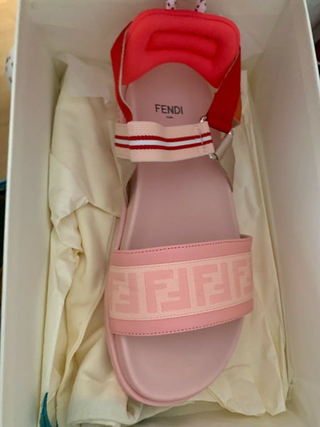 Fendi girls FF logo pink sandals Size UK 2.5 EU 35 - V & G Luxe Boutique