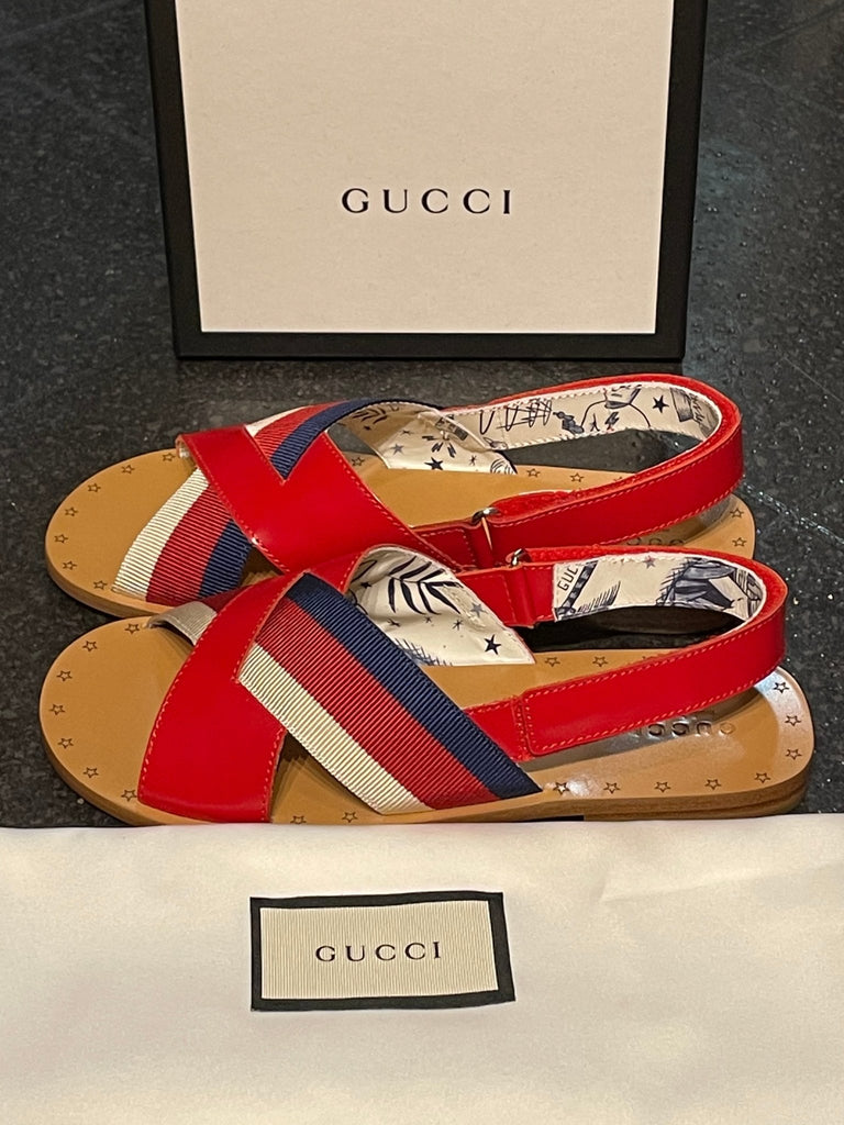Gucci flip discount flops girls