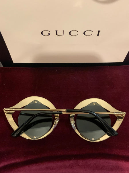 Gucci Brand New Pink Cat Crystal Eye Lips Sunglasses - V & G Luxe Boutique