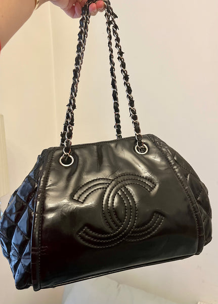 Chanel Black Vinyl Small Lipstick Ligne Accordion Bag