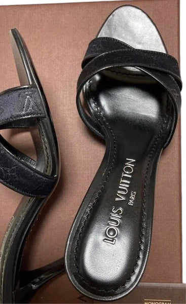 Louis Vuitton Monogram Black heels - V & G Luxe Boutique