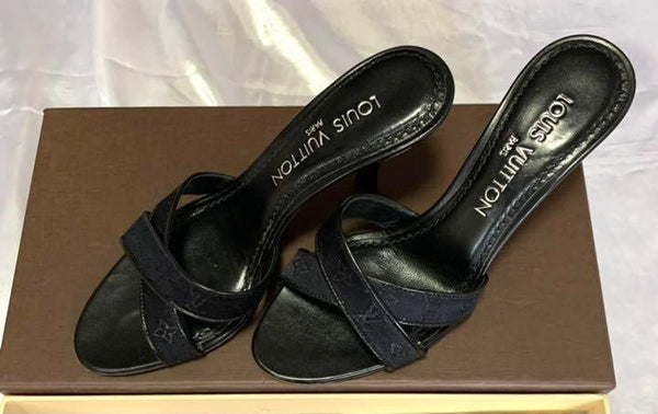 Louis Vuitton Monogram Black heels - V & G Luxe Boutique