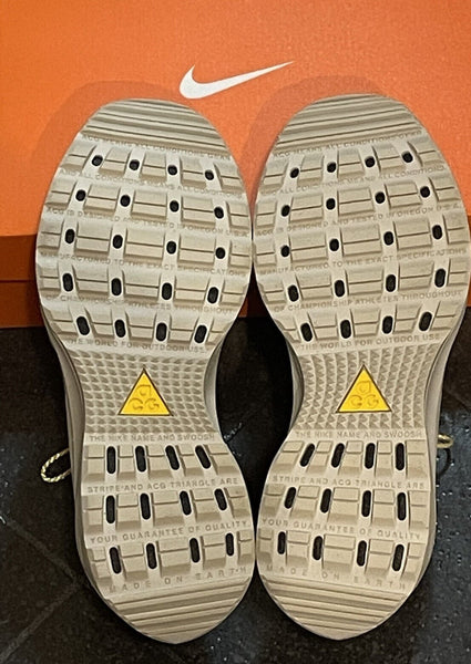 Nike ACG Zoom Air AO Smoke Grey Amarillo Size UK 9 - V & G Luxe Boutique