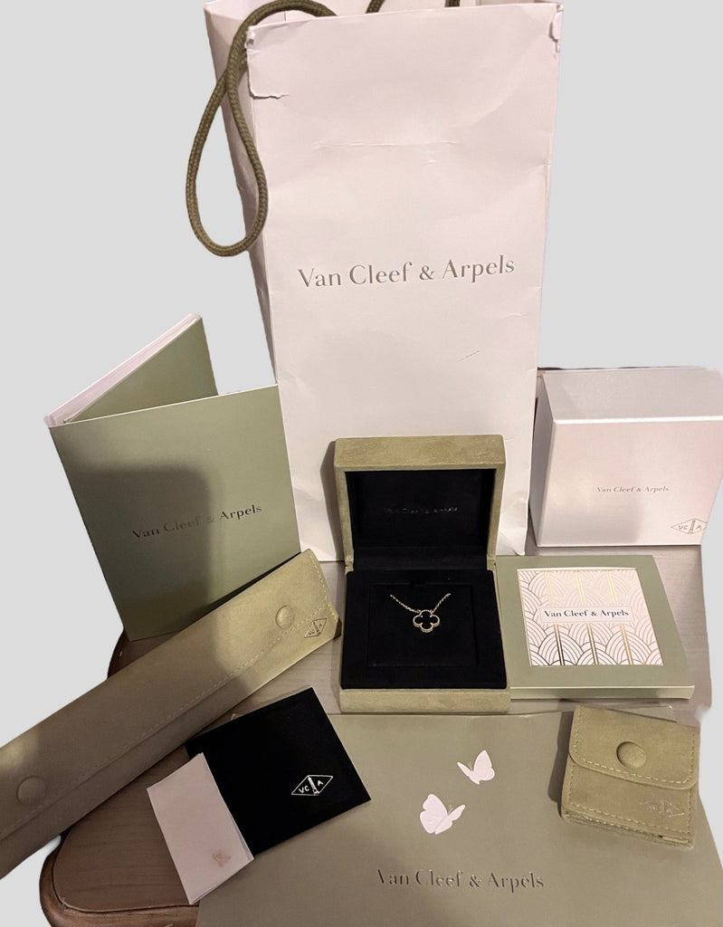 Van cleef and arpels onyx necklace top